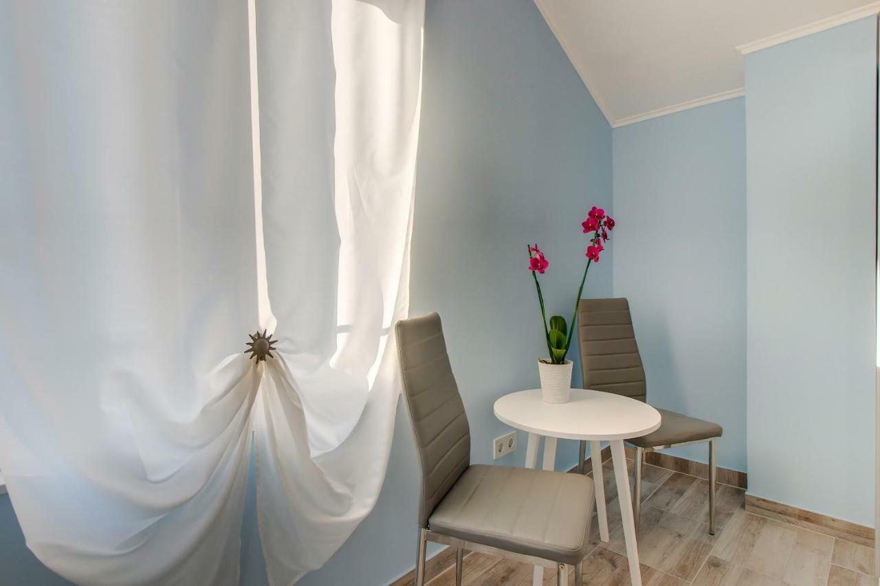 Apartman Leon & Rent A Quad Mali Lošinj Exterior foto
